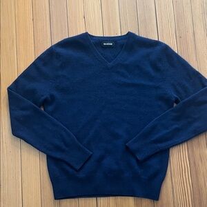 Naadam 100% cashmere sweater